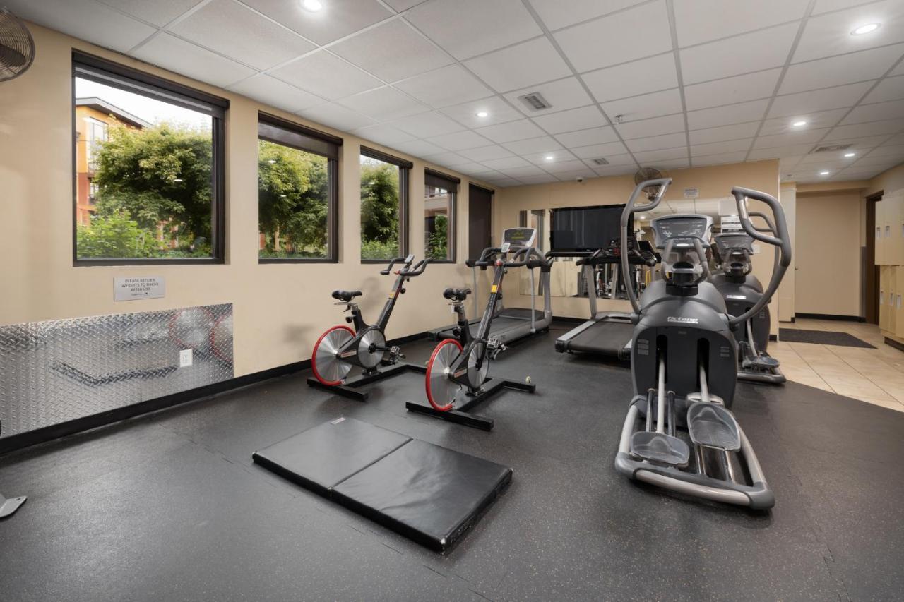 Upgraded Lakeside Resort Dream Vacation Home Kelowna Esterno foto