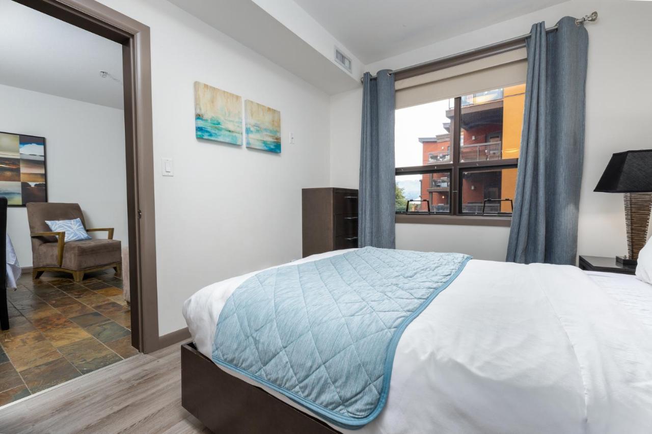 Upgraded Lakeside Resort Dream Vacation Home Kelowna Esterno foto