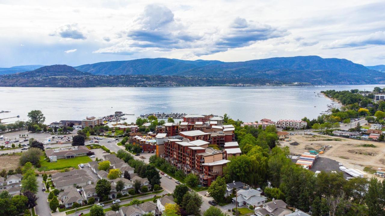 Upgraded Lakeside Resort Dream Vacation Home Kelowna Esterno foto