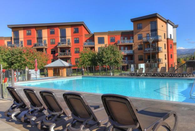 Upgraded Lakeside Resort Dream Vacation Home Kelowna Esterno foto