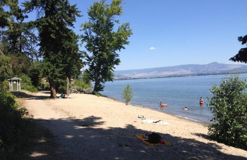 Upgraded Lakeside Resort Dream Vacation Home Kelowna Esterno foto